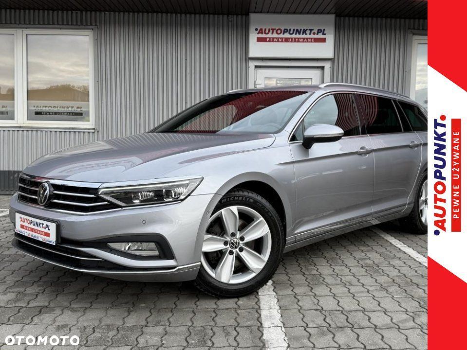 Volkswagen Passat - 1