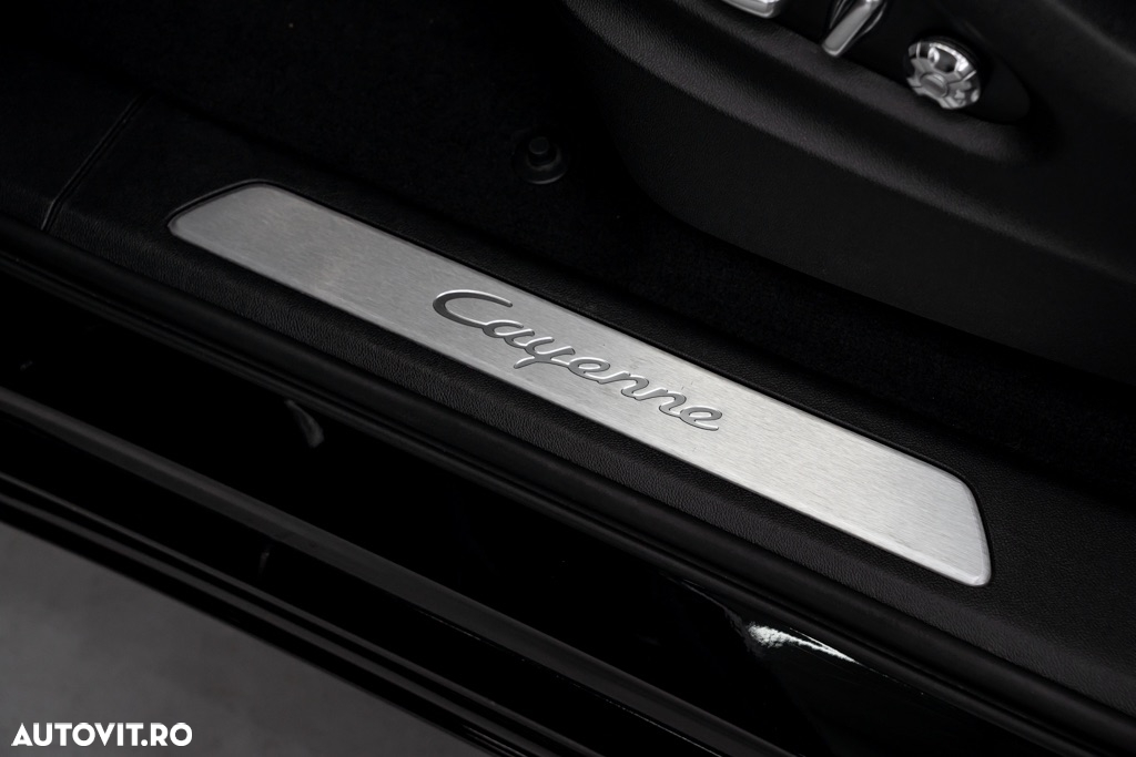 Porsche Cayenne Coupe Standard - 31