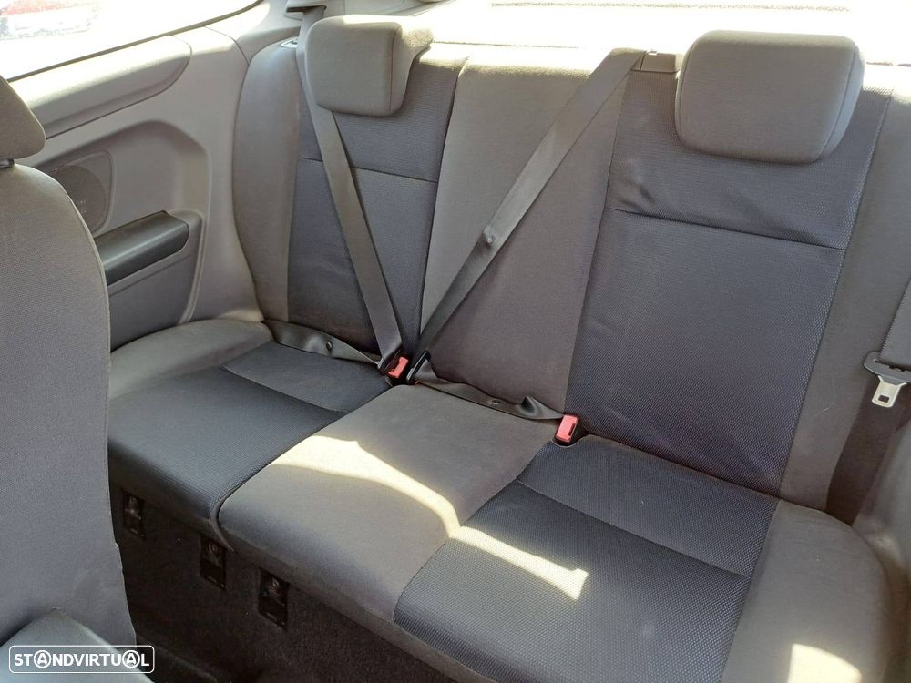 Ford Focus 1.4 16V Sport - 6
