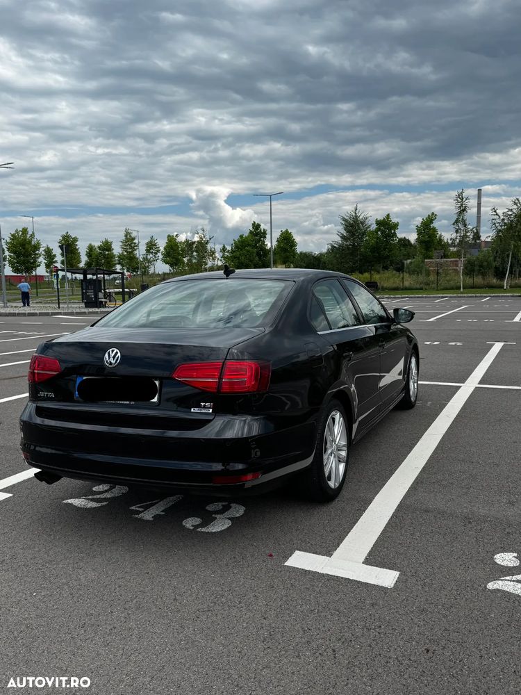 Volkswagen Jetta 1.4 TSI Comfortline - 11
