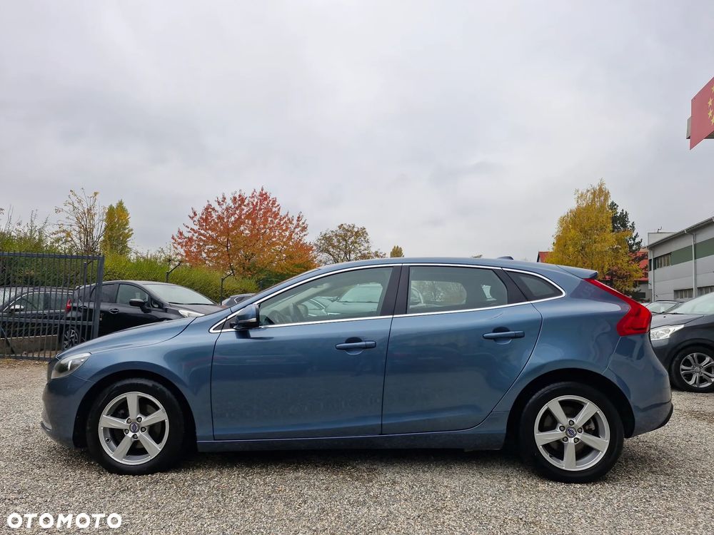 Volvo V40 D2 Momentum - 4