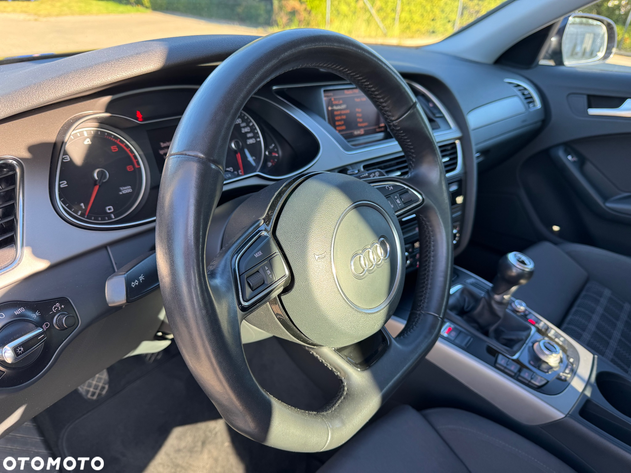 Audi A4 Avant 2.0 TDI - 27