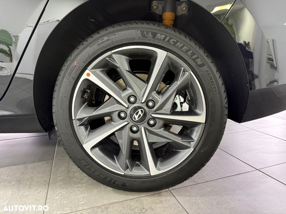 Hyundai i30 Fastback 1.5 T-GDI 140CP 7DCT MHEV Exclusive - 26