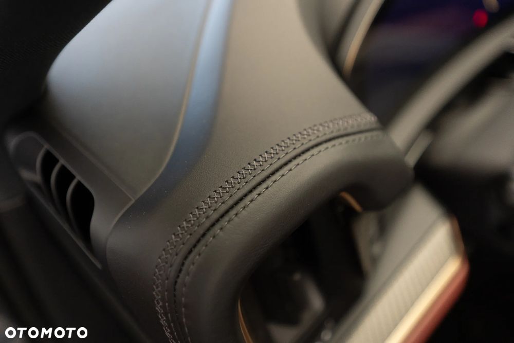 Porsche Cayenne - 22