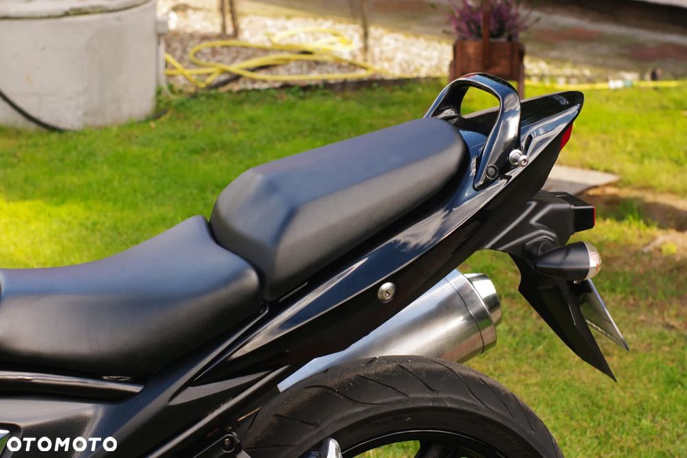 Suzuki Bandit - 25