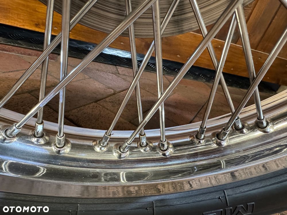 Suzuki Intruder - 26