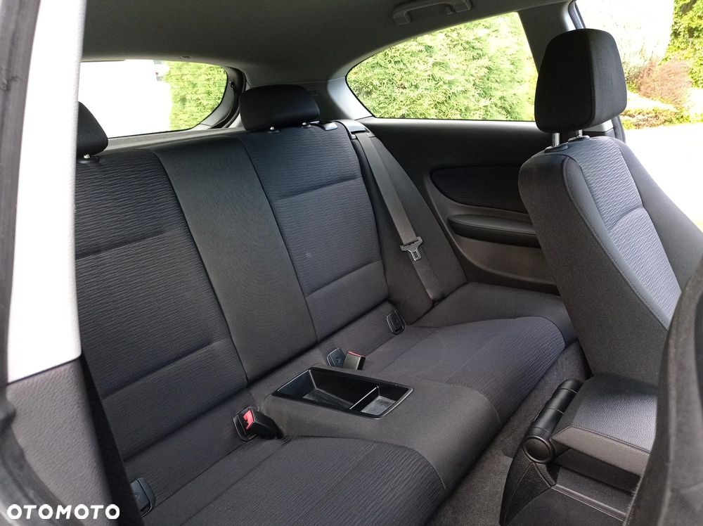 BMW Seria 1 - 17