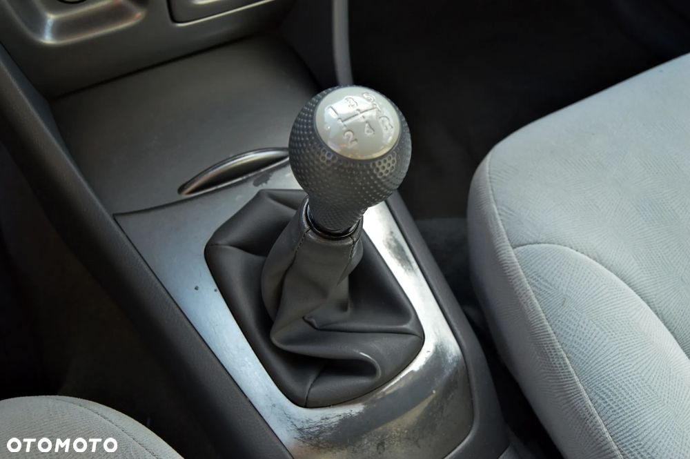 Honda City 1.4 Comfort - 22
