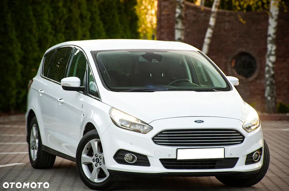 Ford S-Max 2.0 TDCi Titanium PowerShift - 6