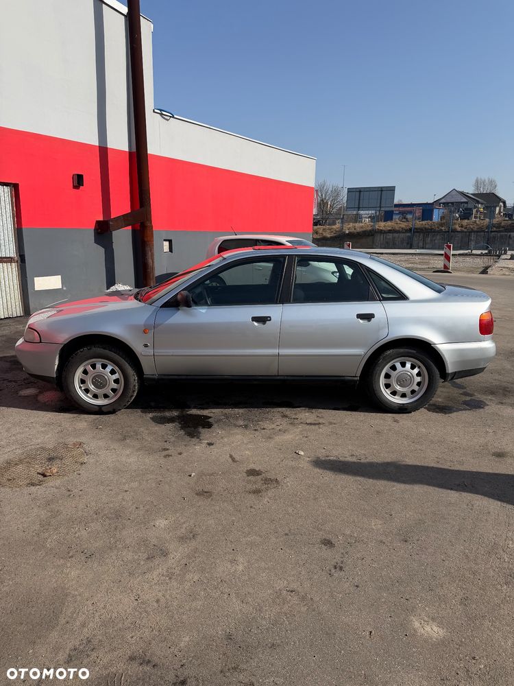 Audi A4 Limousine 1.6 - 1