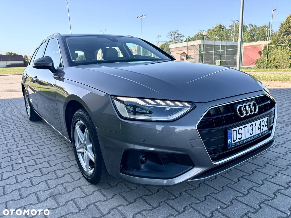 Audi A4 Avant 35 TFSI design - 12