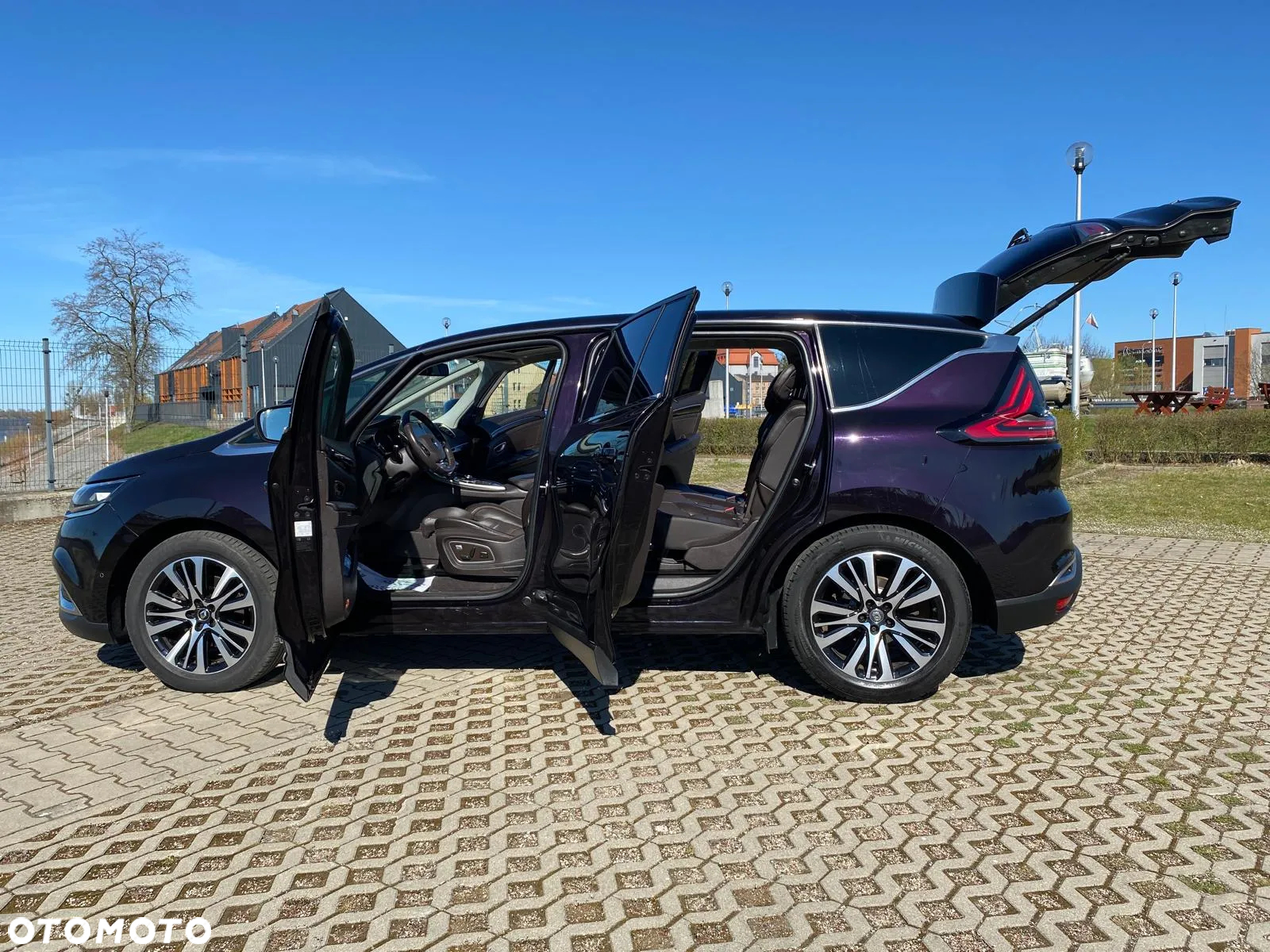 Renault Espace 1.6 dCi Energy Initiale Paris EDC - 29
