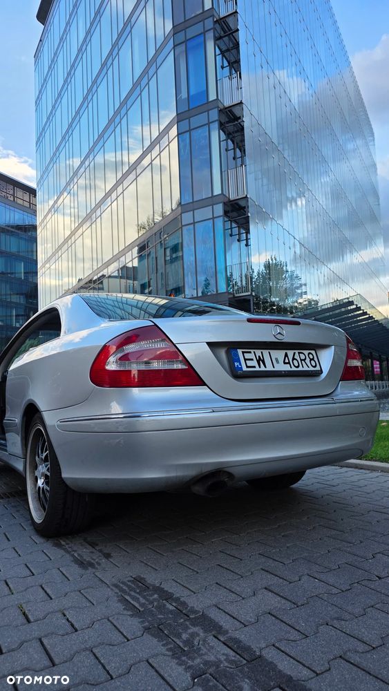 Mercedes-Benz CLK - 4