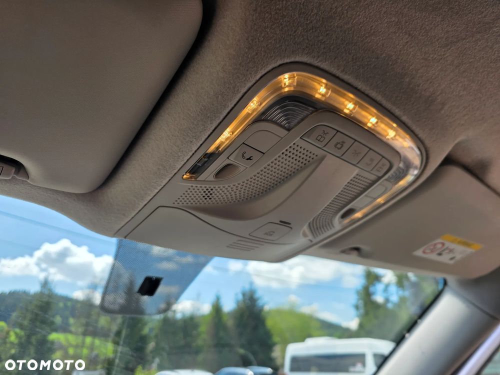 Mercedes-Benz Vito - 30