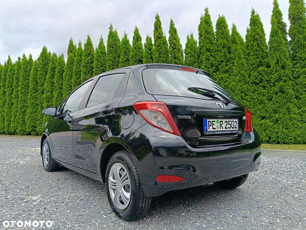 Toyota Yaris - 4