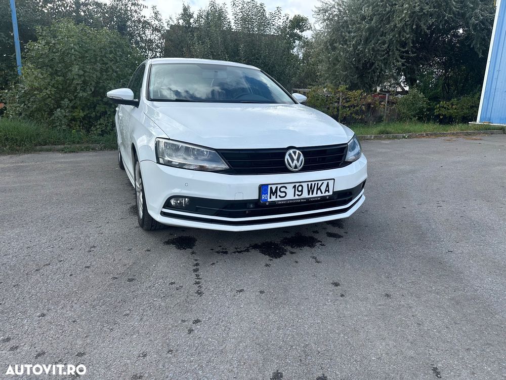 Volkswagen Jetta 2.0 TDI Comfortline - 2