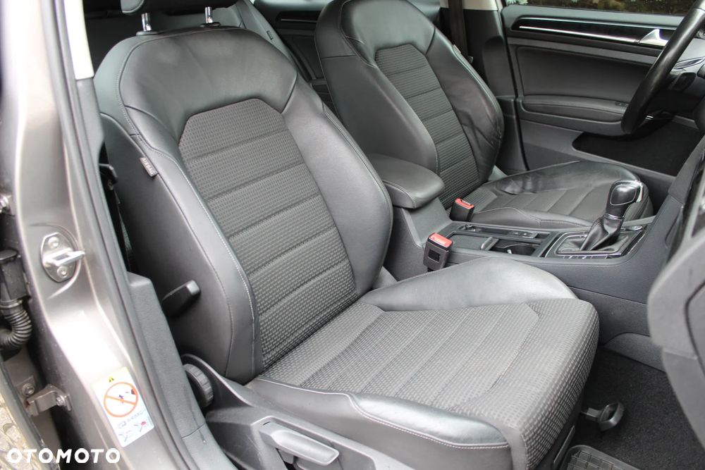 Volkswagen Golf 2.0 BlueTDI DSG Highline - 5