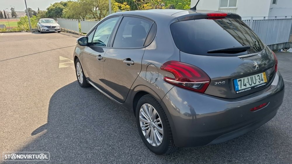 Peugeot 208 1.2 PureTech Signature - 7