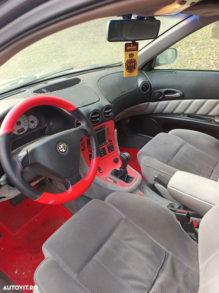 Alfa Romeo 166 - 8