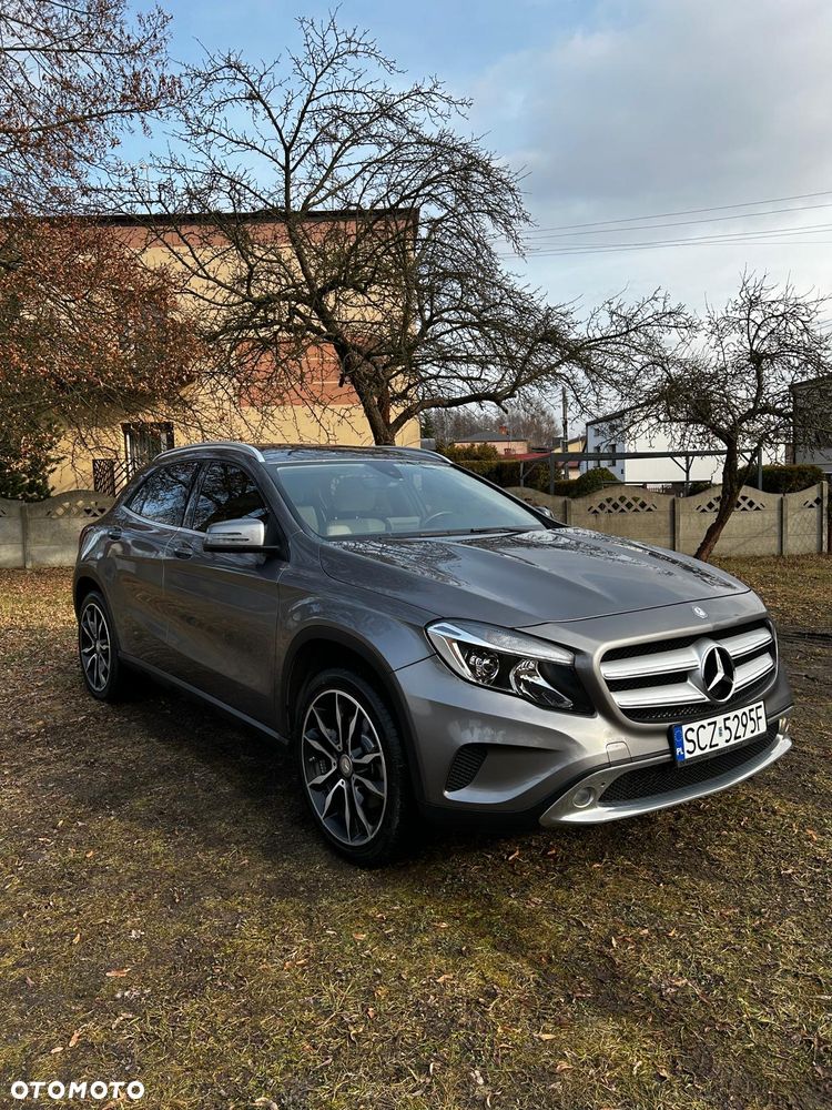 Mercedes-Benz GLA 250 4Matic 7G-DCT StreetStyle - 1