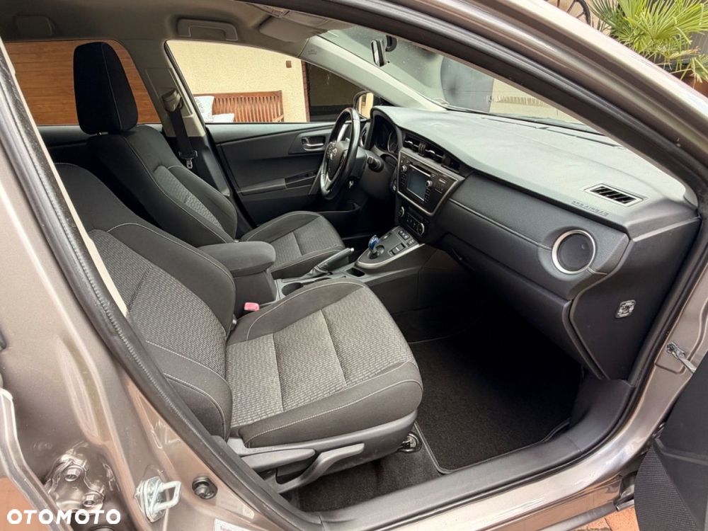 Toyota Auris Hybrid 135 Premium - 18