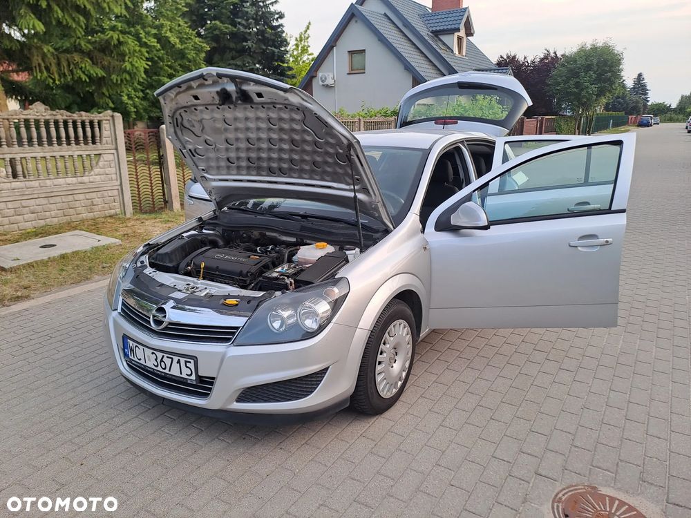 Opel Astra 1.6 - 17