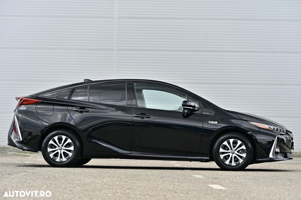 TOYOTA Prius 2020 — imagine 12
