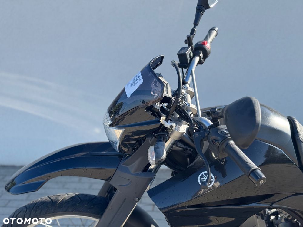Yamaha XT - 6