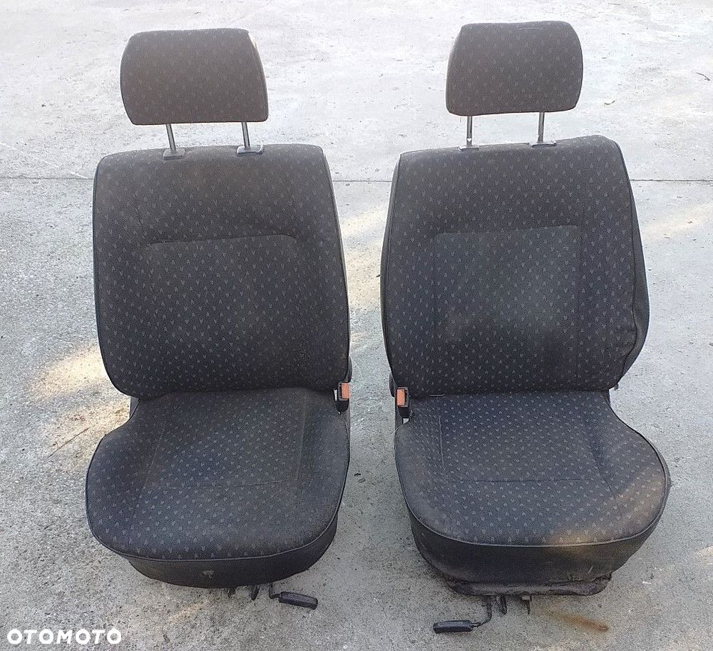 Fotel kierowcy pasażera VW Passat B4 kombi - 1
