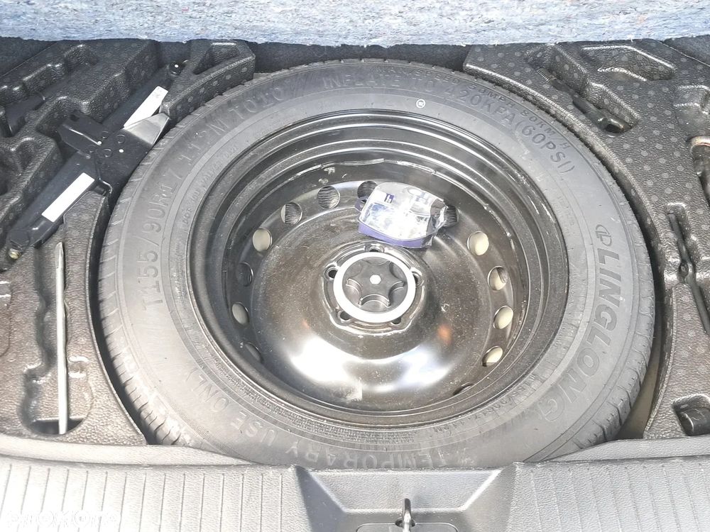 Nissan Qashqai 1.3 DIG-T MHEV Visia - 27