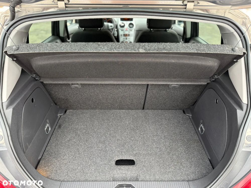 Opel Corsa 1.2 16V Edition / Active - 30