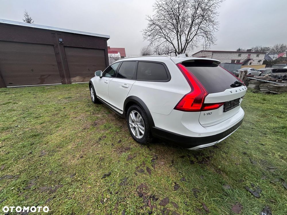 Volvo V90 Cross Country D5 AWD Ocean Race - 15