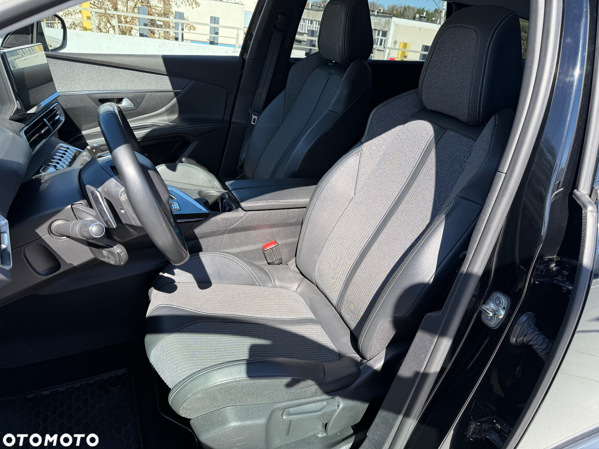 Peugeot 5008 2.0 BlueHDi Allure Pack S&S EAT8 - 17
