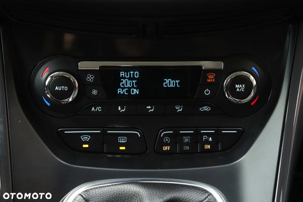 Ford Kuga 2.0 TDCi 4x2 Titanium - 31