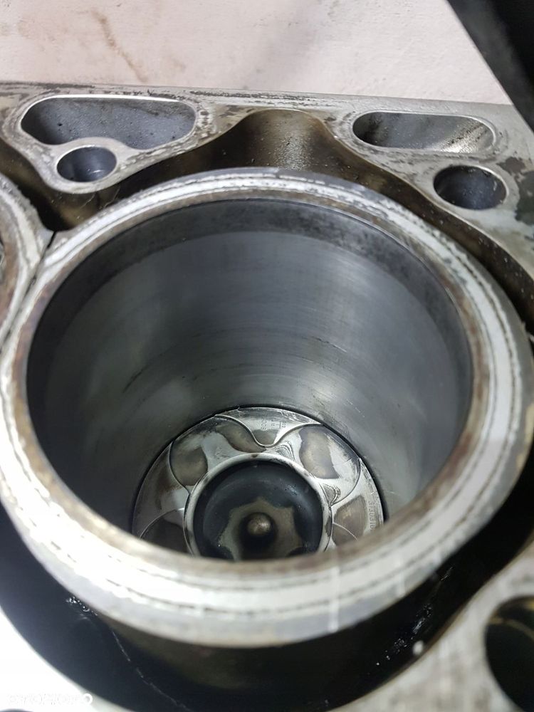 dół silnika volvo v70 xc60 xc70 s60 s80 2.4d d5244t15 181km - 12