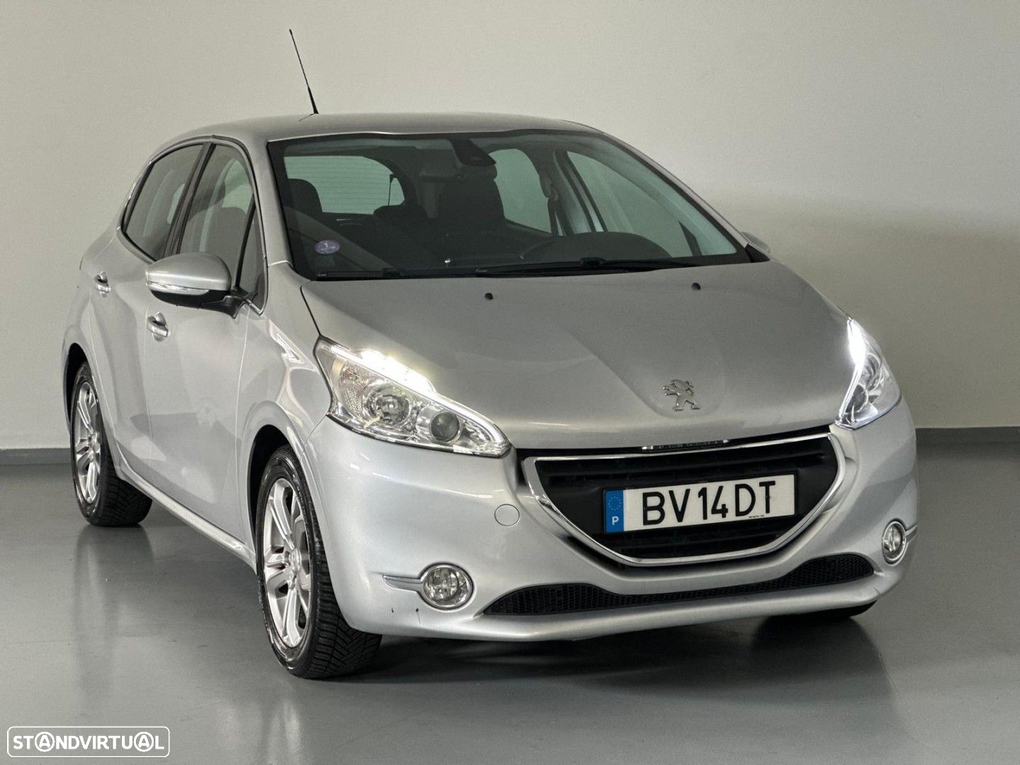 Peugeot 208 1.2 PureTech Allure - 3
