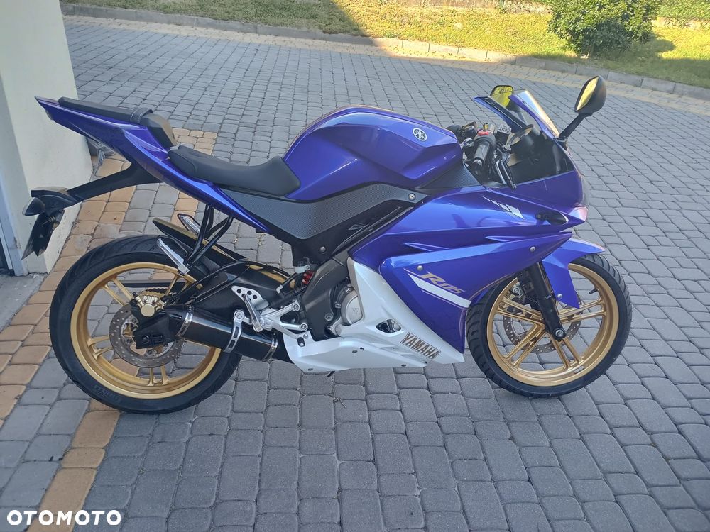 Yamaha YZF - 8