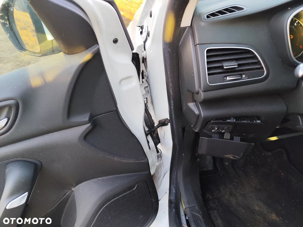 Renault Megane 1.5 Blue dCi Zen EDC - 16