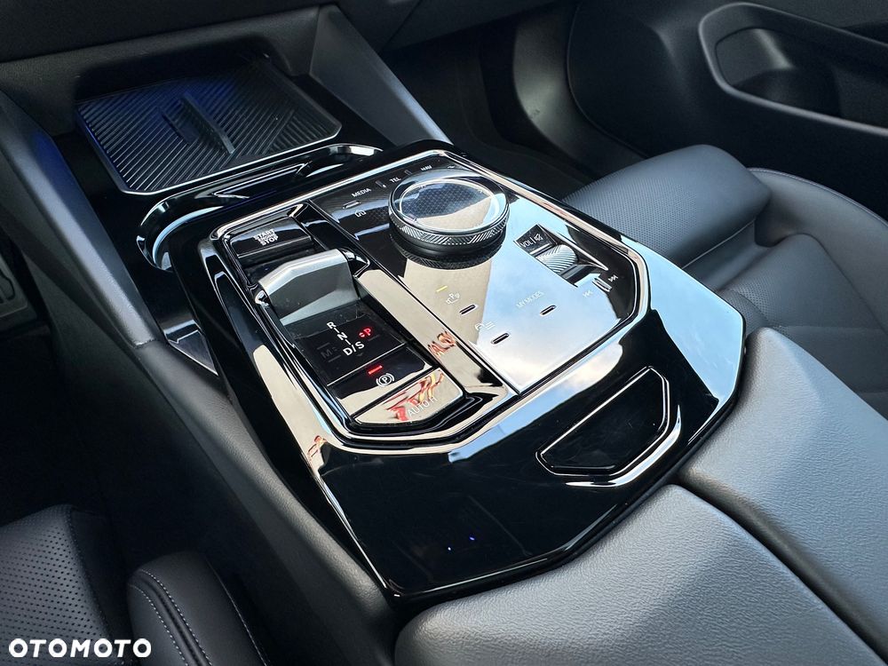 BMW Seria 5 540d xDrive mHEV M Sport Edition - 29