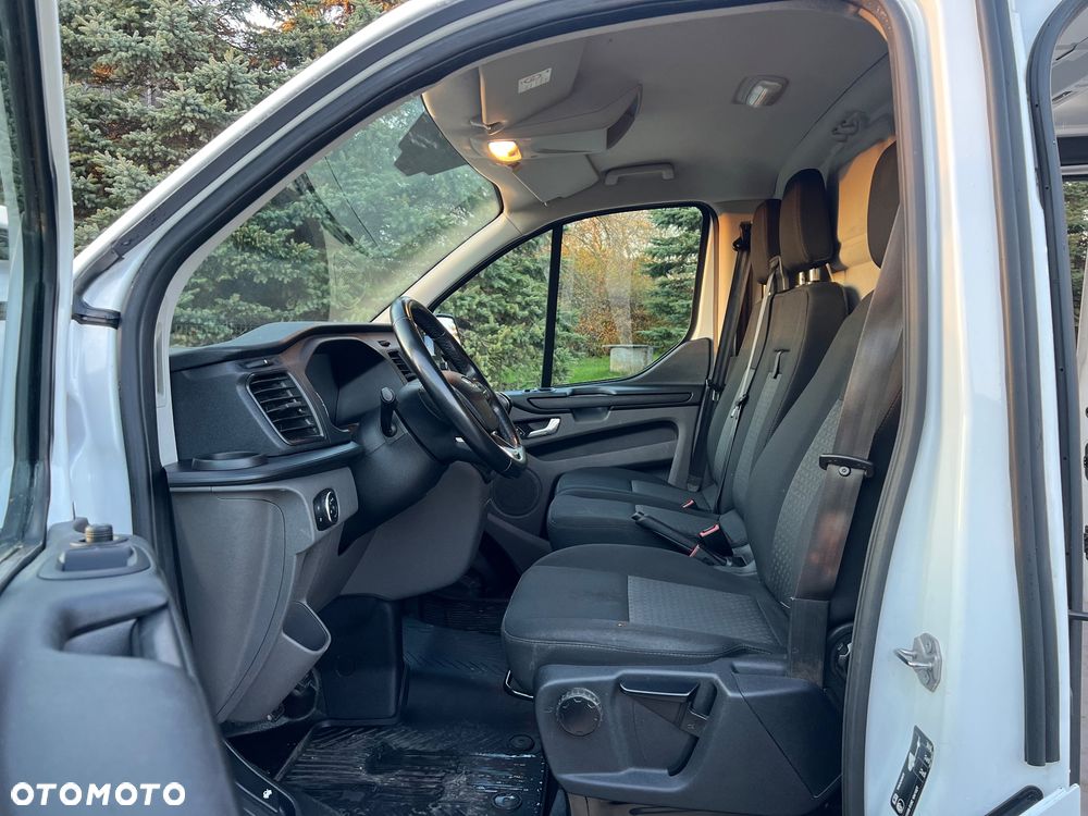 Ford Transit Custom - 19