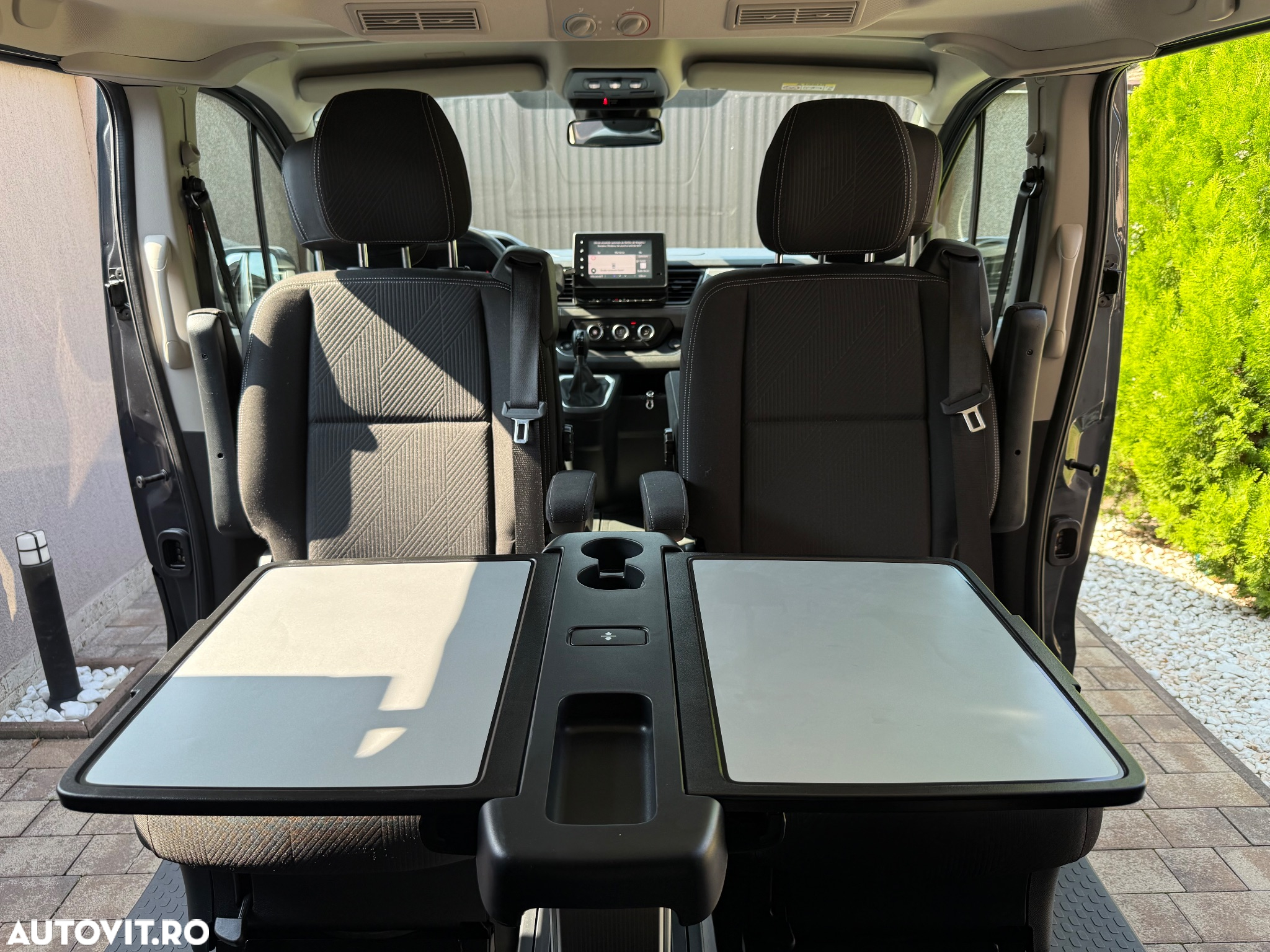Renault Trafic - 10