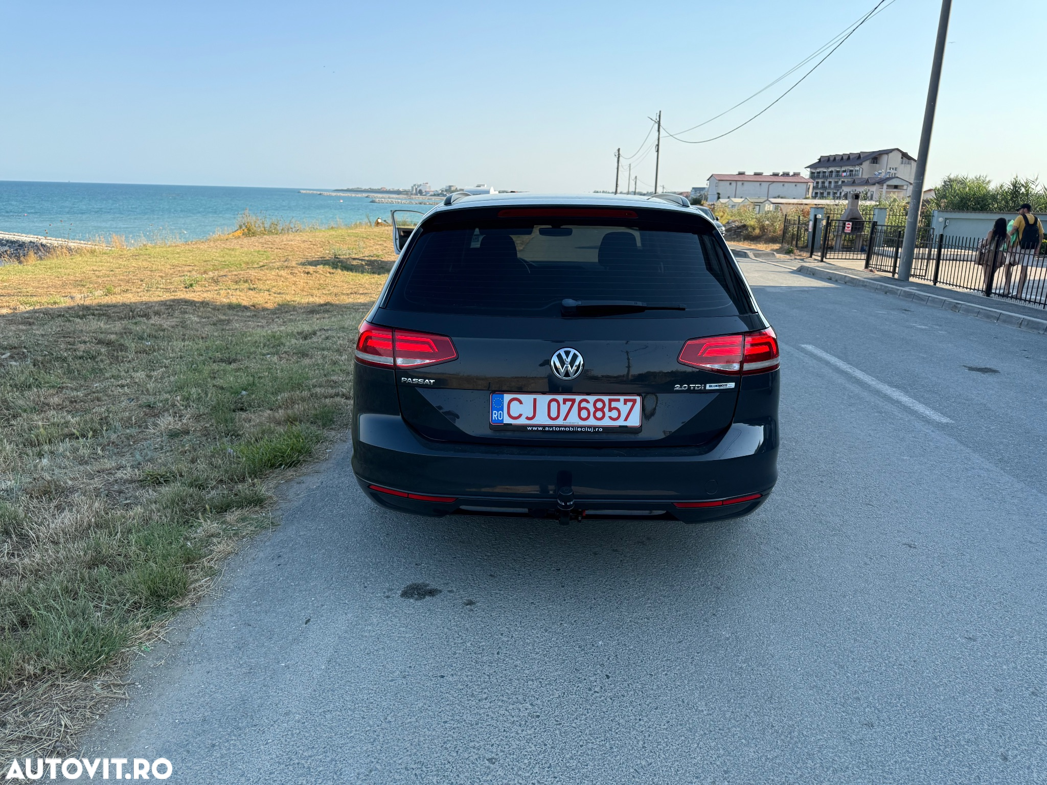 Volkswagen Passat Variant 2.0 TDI (BlueMotion Technology) Highline - 9