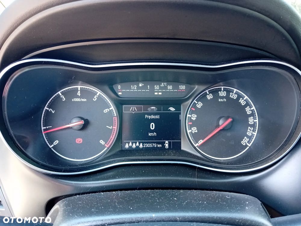 Opel Zafira - 18