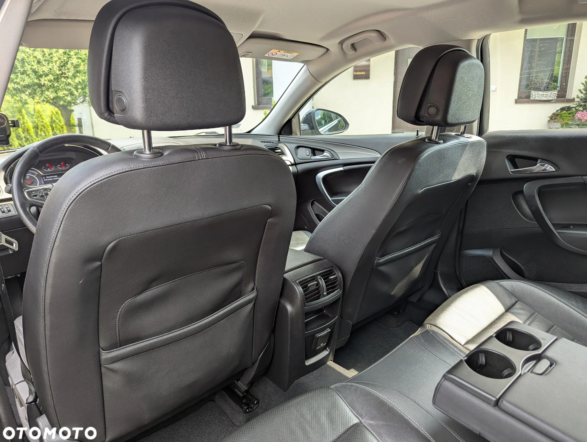 Opel Insignia 2.0 CDTI Cosmo S&S - 10