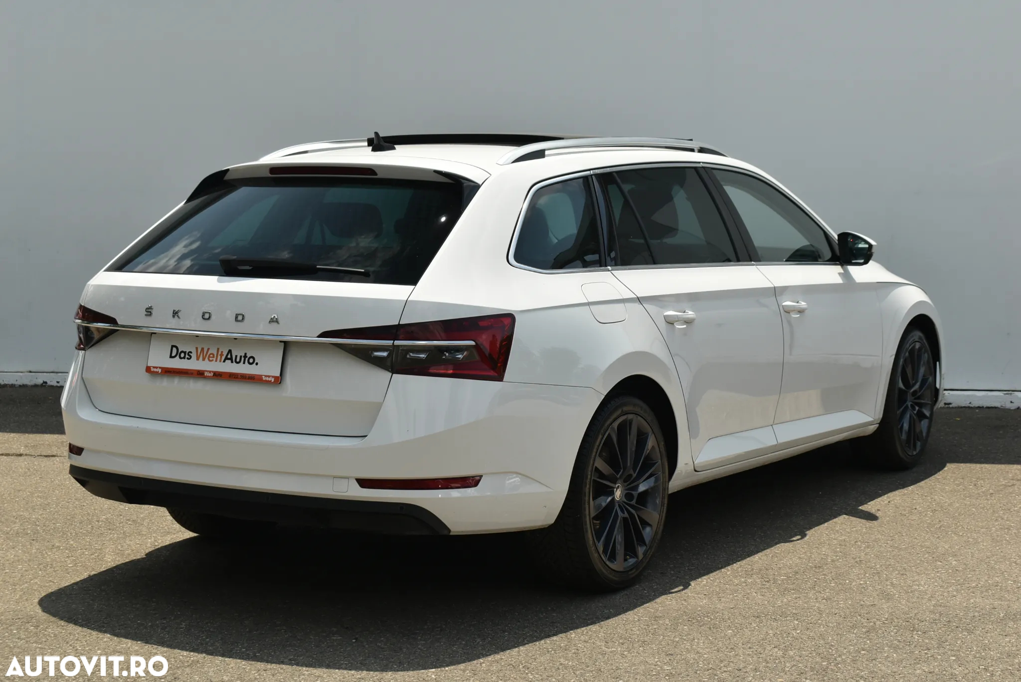 Skoda Superb Combi 1.4 TSI PHEV Style - 4