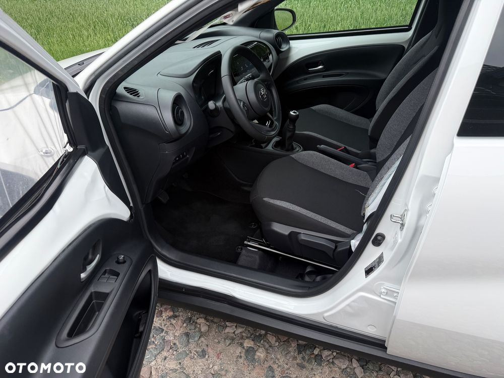 Toyota Aygo X Air Style - 15