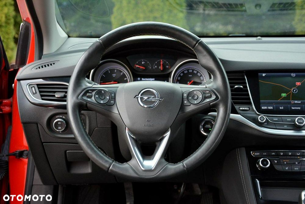 Opel Astra 1.4 Turbo Start/Stop Ultimate - 24