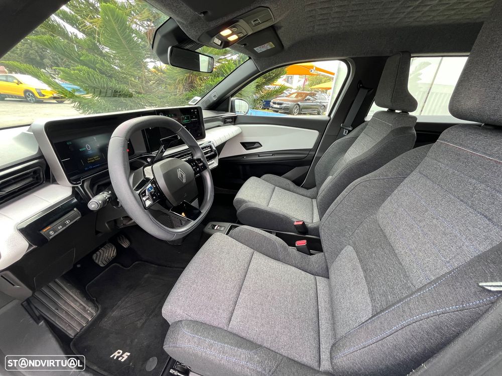 Renault 5 E-Tech 40 kWh Evolution Autonomia Urbana - 25