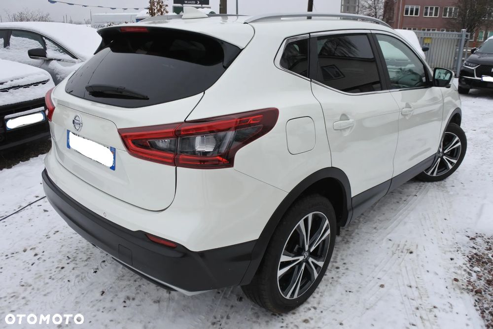 Nissan Qashqai 1.2 DIG-T Xtronic TEKNA - 3
