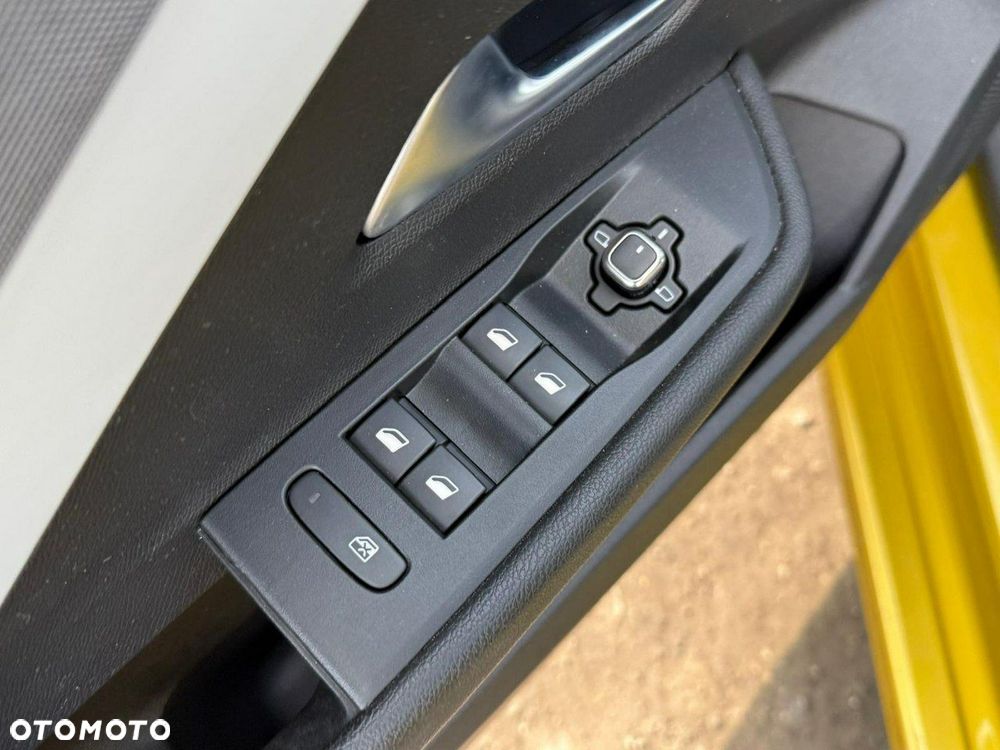 Opel Astra 1.2 Turbo Edition - 11